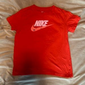 Boys Nike tee